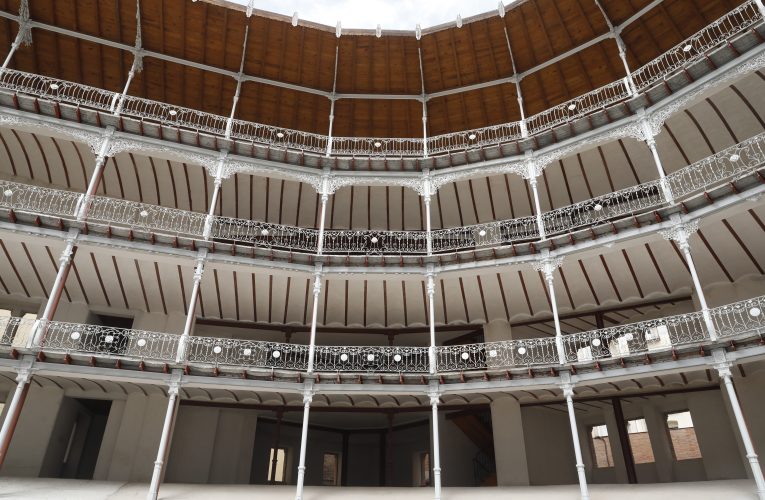 El Ayuntamiento programa nuevas actividades en el frontón Beti Jai con más de 20.000 plazas gratuitas