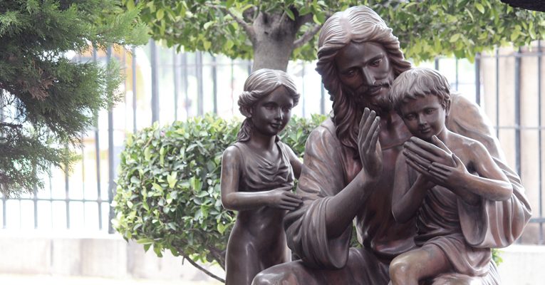 Archidiocesis de Madrid – Daniel Escobar, delegado episcopal de Liturgia: «Todo cristiano puede estar o sentirse protegido por San José como su patrono»