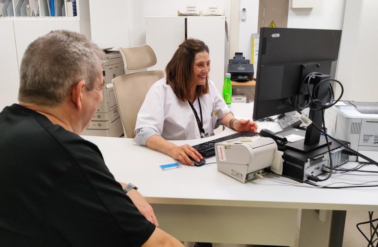 La Comunidad de Madrid enseñará a más de 700 estudiantes de Secundaria la actividad de los centros de salud para orientarles en su futura carrera laboral