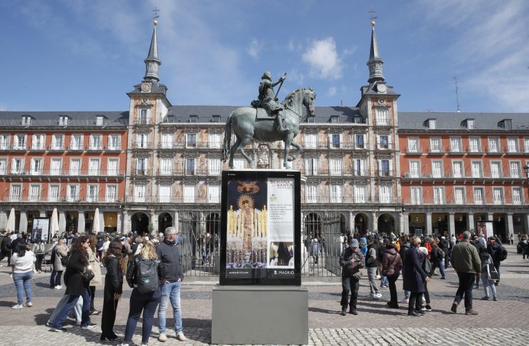 Madrid acoge una exposición sobre las hermandades y cofradías que dan vida a su Semana Santa