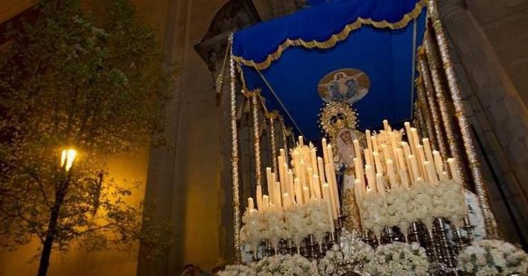 Archidiocesis de Madrid – La Hermandad de los Gitanos de Madrid llevará el Miércoles Santo un cirio, en la candelería de su paso de palio, a favor de la donación de sangre y médula ósea