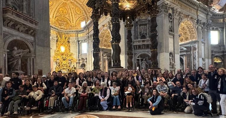 Archidiocesis de Madrid – Michi, joven de la Hospitalidad de Lourdes, tras el Jubileo de los Enfermos y del mundo de salud en Roma: «Volvemos con sensación de plenitud»