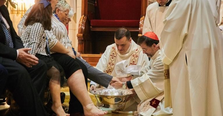 Archidiocesis de Madrid – Jueves Santo: la Iglesia comienza el Triduo Pascual y recuerda aquella noche en la cual Jesús iba a ser entregado y «amó hasta el extremo a los suyos»