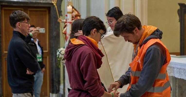 Archidiocesis de Madrid – El testimonio de Javi Martinho, tras acompañar a un grupo de chicos de la parroquia Santo Niño de Cebú al Jubileo de los Adolescentes: «Han vivido unos días muy especiales donde han conocido la verdadera Iglesia»