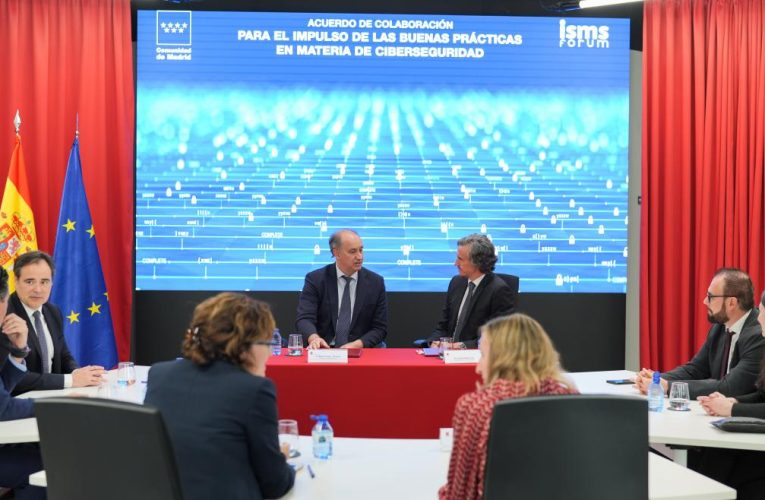 La Comunidad de Madrid firma un acuerdo para formar y sensibilizar a ciudadanos y empresas sobre los riesgos y desafíos del entorno digital