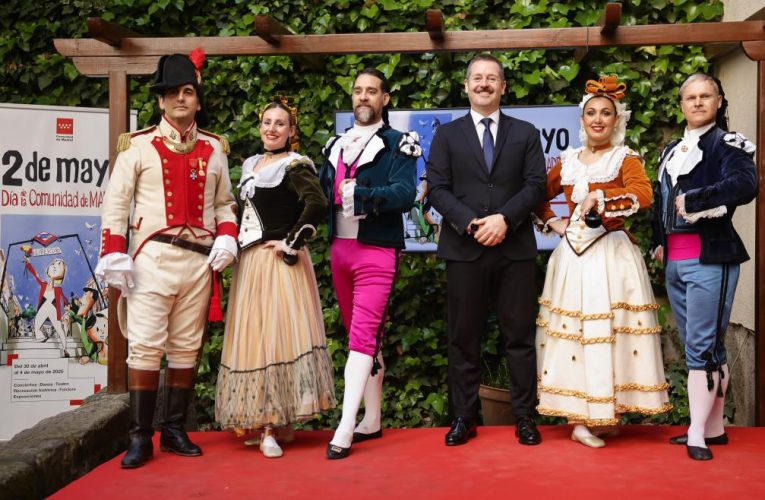 La Comunidad de Madrid presenta la programación de las fiestas del 2 de Mayo con zarzuelas, danzas goyescas y conciertos de Camela y Carolina Durante