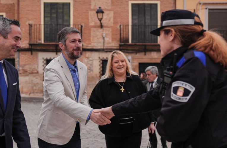 La Comunidad de Madrid realiza en Torrelaguna obras de mejora en su polideportivo, la piscina de verano y el asfaltado de calles