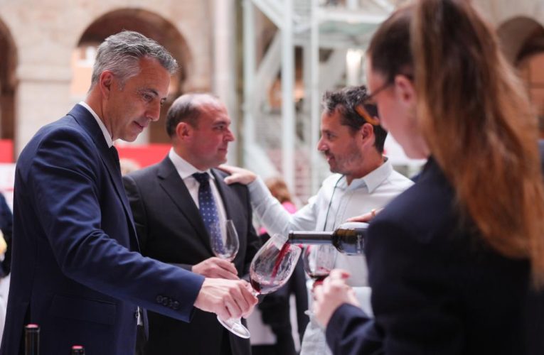 La Comunidad de Madrid reúne a 28 productores en la XXIV edición de su Salón de los Vinos