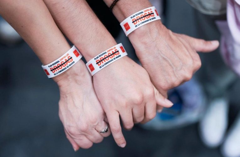 Los 45.000 corredores de la 47ª edición del Maratón de Madrid inundan las calles de la capital con el lema #LasDrogasDestrozanTuVida