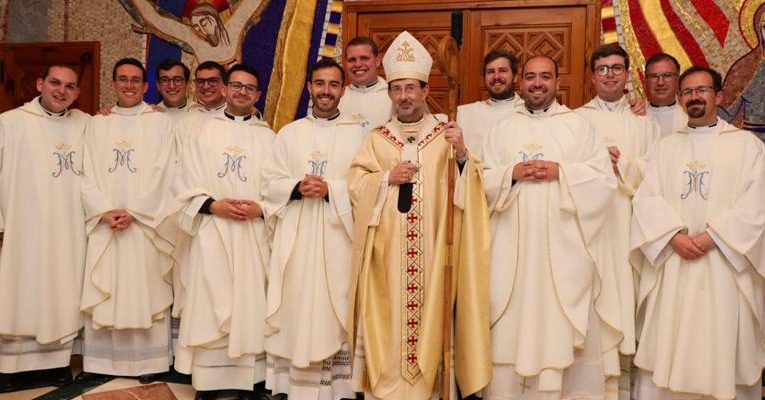 Archidiocesis de Madrid – El cardenal José Cobo, a los nuevos sacerdotes de la diócesis de Madrid: «Desde este día os debéis en amor a Jesucristo y a su Iglesia»