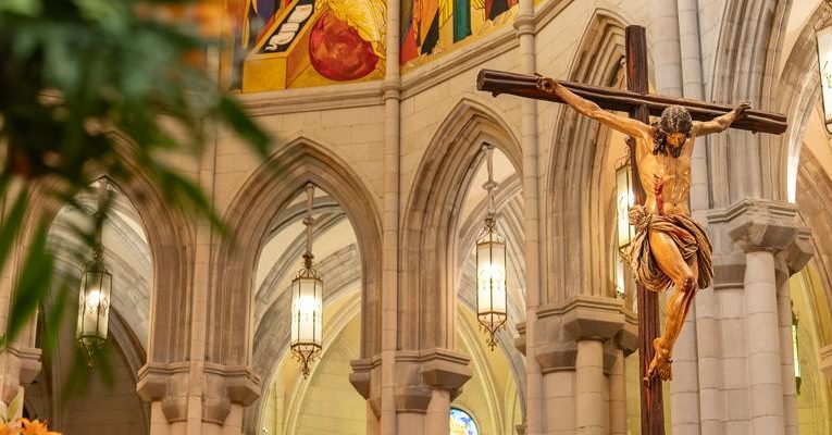 Archidiocesis de Madrid – La catedral de la Almudena acoge desde este 8 de mayo los Jueves de oración comunitaria