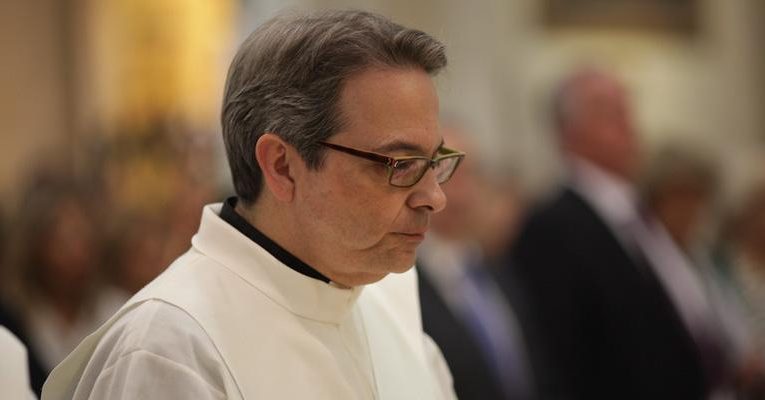 Archidiocesis de Madrid – José Ramón Ortega Machuca, delegado episcopal de Patrimonio Cultural, destaca cómo el Papa Francisco no miró a los fieles «desde el balcón», sino que bajó a buscar «sus heridas, sus dolores, sus preocupaciones»