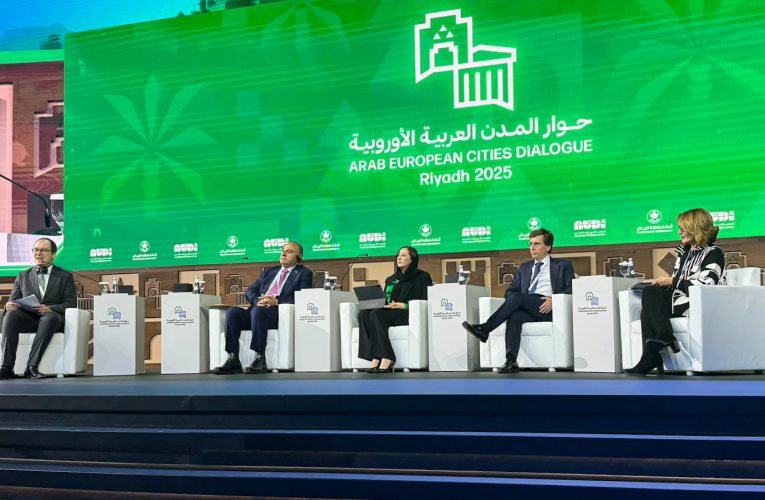 Almeida apuesta por la cooperación entre las ciudades para maximizar su potencial innovador