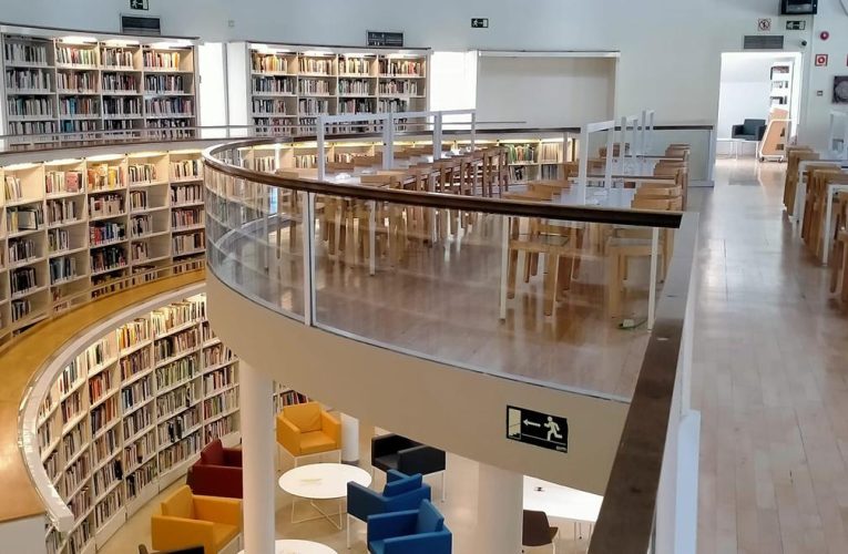 La Comunidad de Madrid, premio Bibliodiversidad 2025 por su biblioteca pública Miguel Hernández