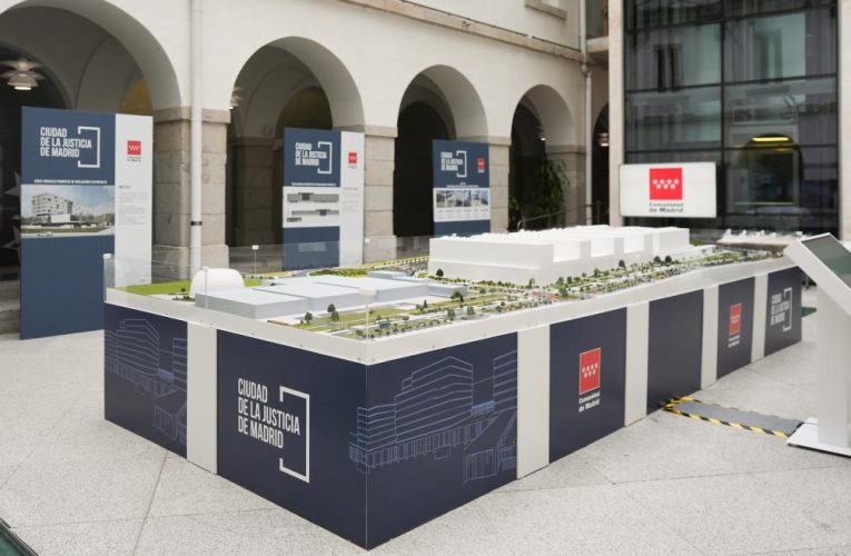 La Comunidad de Madrid abre la exposición itinerante con la maqueta de la Ciudad de la Justicia