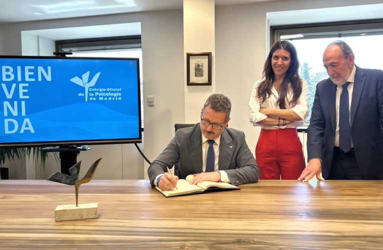 La Comunidad de Madrid apoya un plan estratégico de promoción del bienestar emocional de niños y adolescentes en el fútbol base