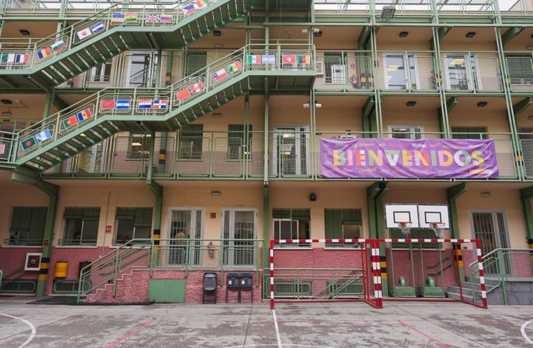 La Comunidad de Madrid cuadruplica su inversión para combatir las altas temperaturas en los centros educativos públicos