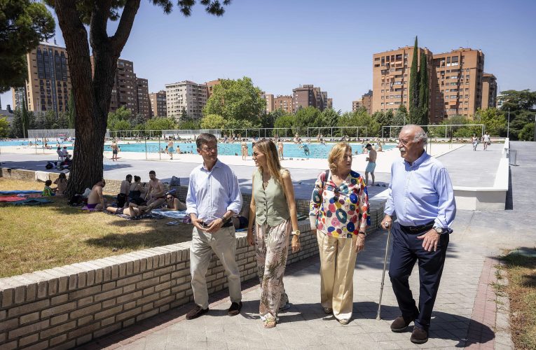 Los usuarios de las piscinas de verano del Centro Deportivo Municipal Vicente del Bosque ya pueden disfrutarlas tras su reforma integral
