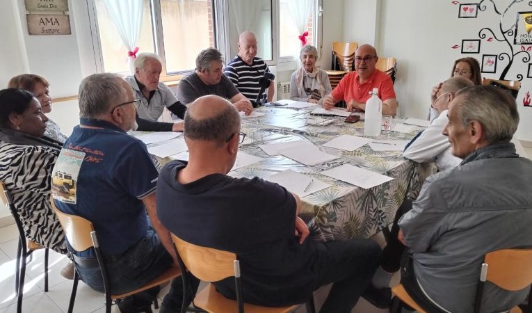 Archidiocesis de Madrid – Así es el taller de Fotografía que ha comenzado en el Hogar Isaías de Cáritas Madrid y que «estimula la creatividad de los residentes»