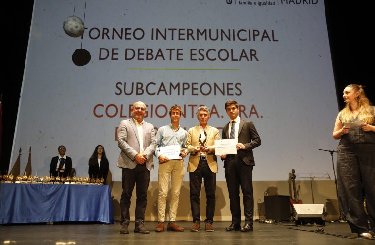 Los Certámenes Escolares 2025 “enseñan a pensar, expresar y convivir” a más de 1.500 alumnos a través del arte