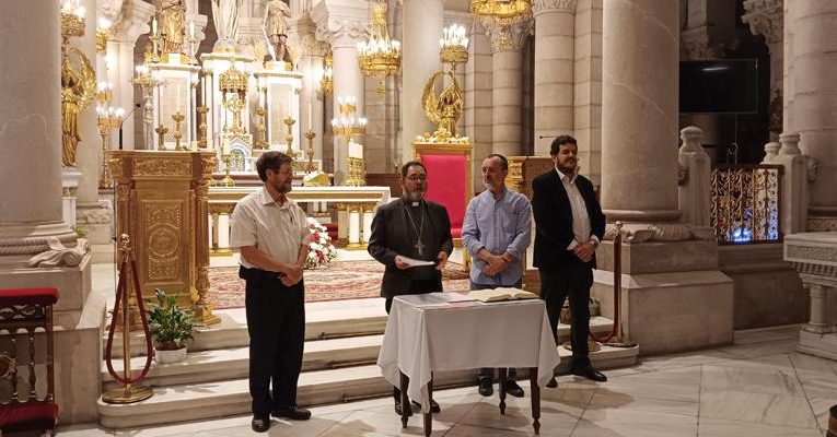 Archidiocesis de Madrid – Vicente Martín, obispo auxiliar de Madrid, a los que se van a ordenar diáconos permanentes : «Dios cuenta con vosotros, y vosotros contáis con su gracia»