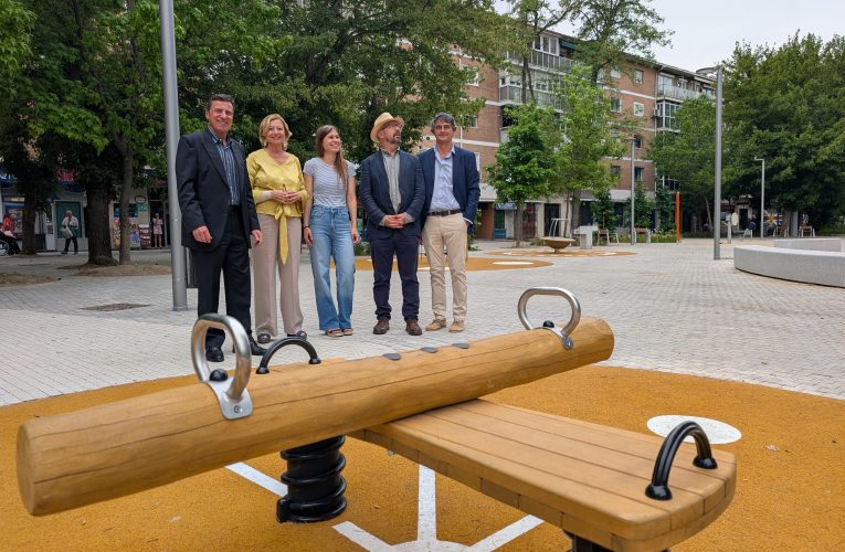 Los vecinos de San Pol de Mar estrenan una plaza más accesible y con mayor espacio para el peatón