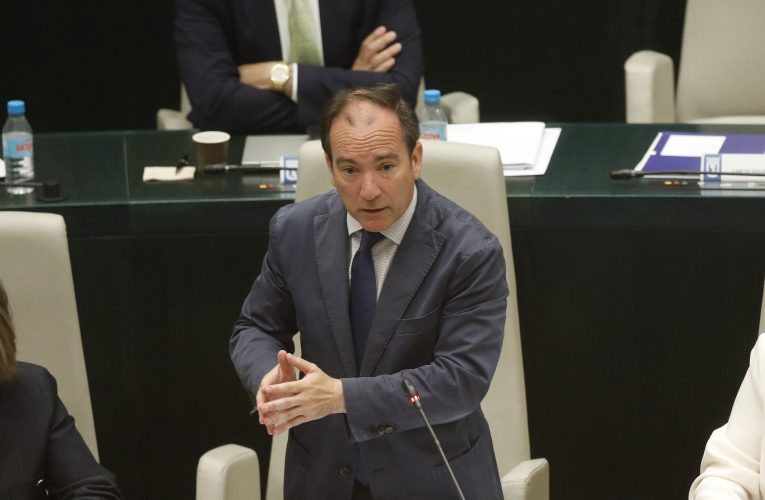 El Plan de Azoteas Verdes para fomentar las cubiertas vegetales como espacios de convivencia vecinal echa a andar