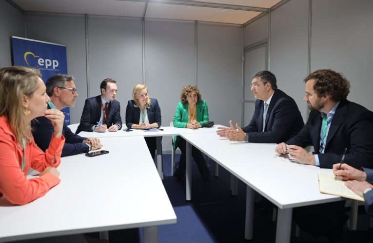 Serrano agradece al Comisario Europeo de Transportes su apoyo a las infraestructuras de Madrid