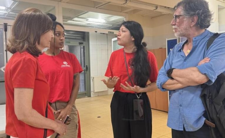 Archidiocesis de Madrid – Javier Ojeda, delegado episcopal de Cáritas Madrid, visita CEDIA Mujer, un espacio seguro para mujeres sin hogar: «Aquí se hace presente la Iglesia que acompaña, que escucha y que protege»