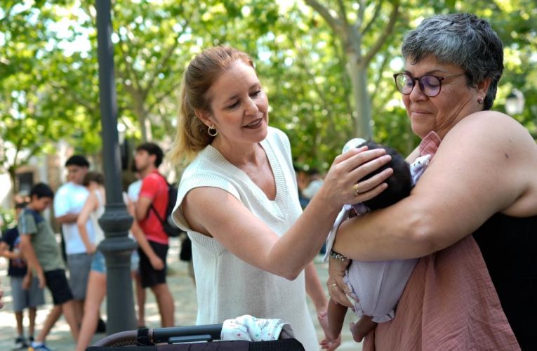 La Comunidad de Madrid celebra la XVIII edición del programa Vacaciones en familia para menores tutelados