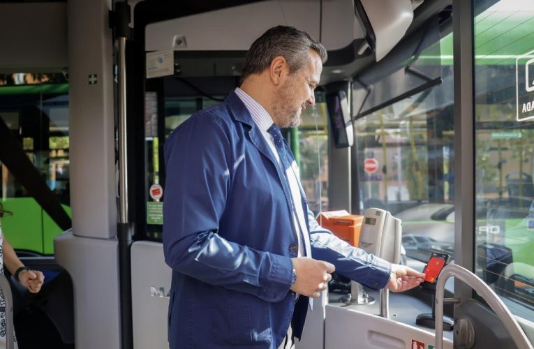 La Comunidad de Madrid extiende el sistema de pago con tarjeta bancaria a toda la red de autobuses interurbanos de la región