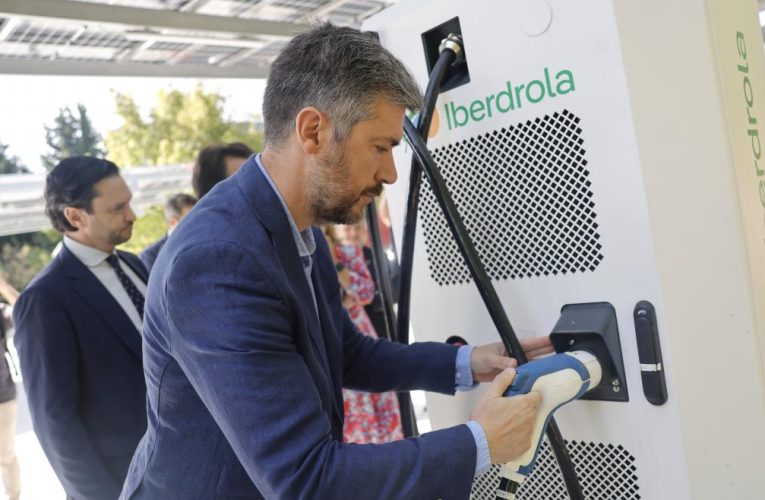 La Comunidad de Madrid inaugura en Leganés la electrolinera con más puntos de carga rápida y ultrarrápida de la región