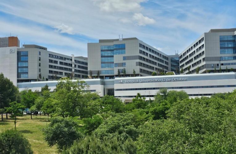 Cirujanos cardiacos pediátricos del Hospital público 12 de Octubre corrigen en Burgos una malformación en el corazón de un bebé prematuro