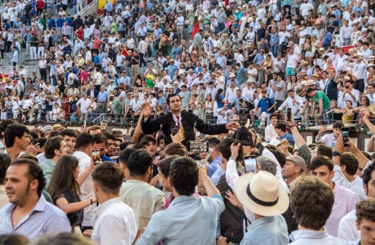 La Comunidad de Madrid celebra el nuevo récord de público en la Feria de San Isidro, el mejor dato de la década con cerca de 600.000 espectadores