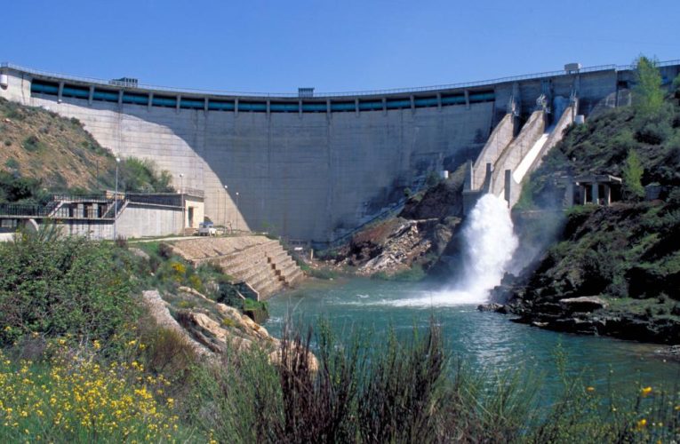 La Comunidad de Madrid prepara un sistema de alerta de calidad del agua en 13 embalses para facilitar su tratamiento