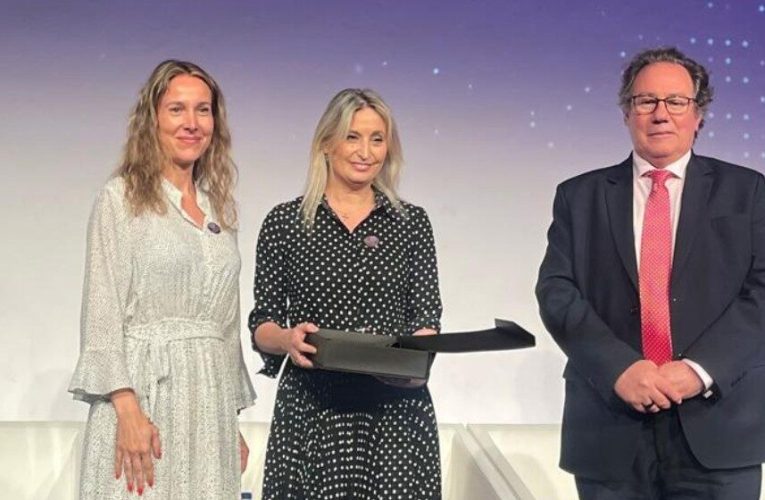 Agremia, reconocida como organización comprometida con la mujer en los II Premios a la Excelencia de la Mujer