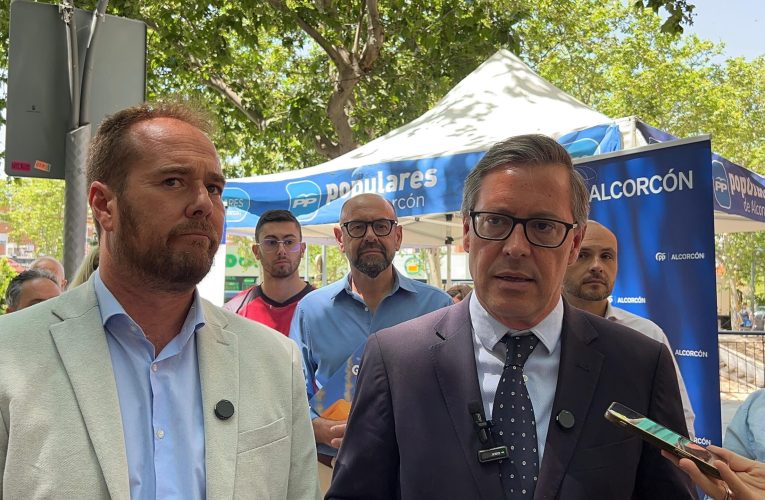 Serrano, a Pedro Sánchez: “Dimita, convoque elecciones y disuélvanse. Son una auténtica banda de mafiosos, la banda del Peugeot”