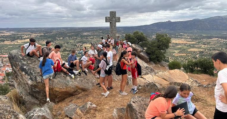 Archidiocesis de Madrid – Campamento de verano de la parroquia Beata María Ana Mogas: «Lo primero es generar familia»
