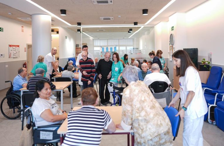 La Comunidad de Madrid destina 4,8 millones para 581 plazas de personas mayores en residencias y Centros de Día