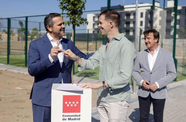 La Comunidad de Madrid entrega 354 nuevas viviendas del Plan Vive en Tres Cantos para alquiler a precio asequible