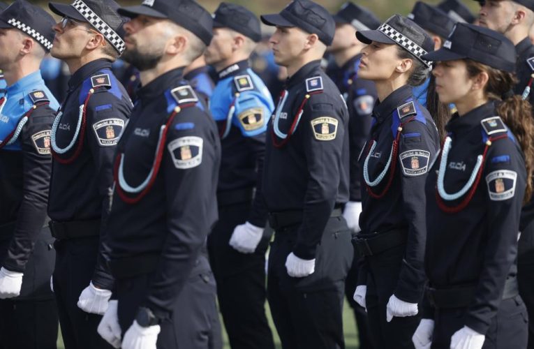 La Comunidad de Madrid crea una nueva agrupación de policías locales en 6 municipios del suroeste para reforzar su seguridad ciudadana