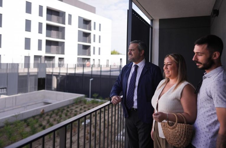 La Comunidad de Madrid entrega 441 nuevas viviendas del Plan Vive en Valdebebas para alquiler a precio asequible