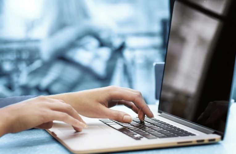 La Comunidad de Madrid aprueba 6 millones para cursos gratuitos de IA y seguridad informática a desempleados