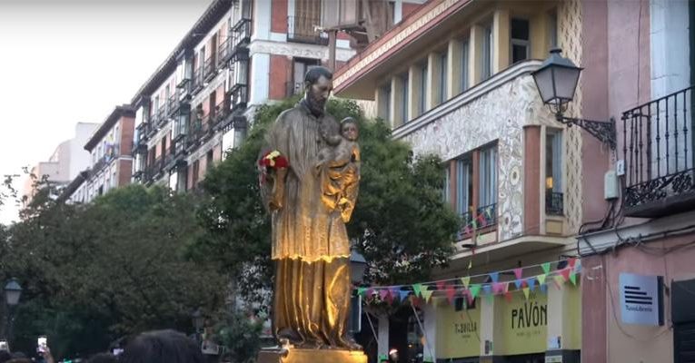 Archidiocesis de Madrid – Madrid celebra a san Cayetano con una Misa presidida por el obispo auxiliar Vicente Martín y la tradicional procesión: «Se le pide mucho trabajo, más en estos tiempos, pero también salud»