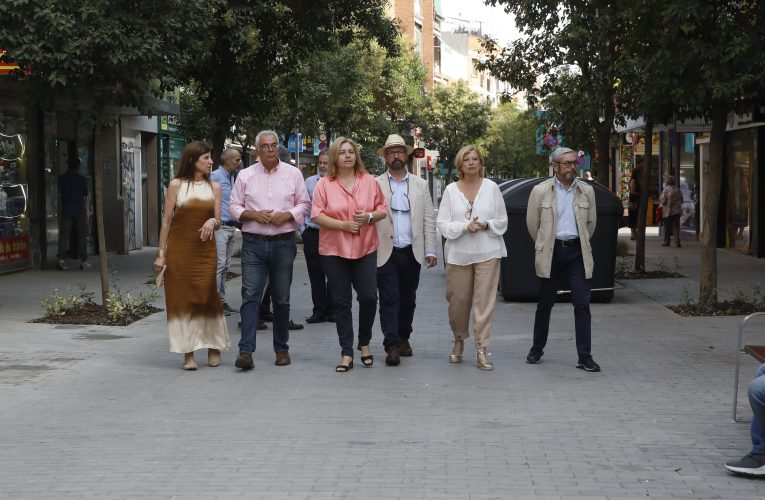 Carabanchel estrena una renovada calle de la Laguna tras las obras de remodelación para consolidar su peatonalización