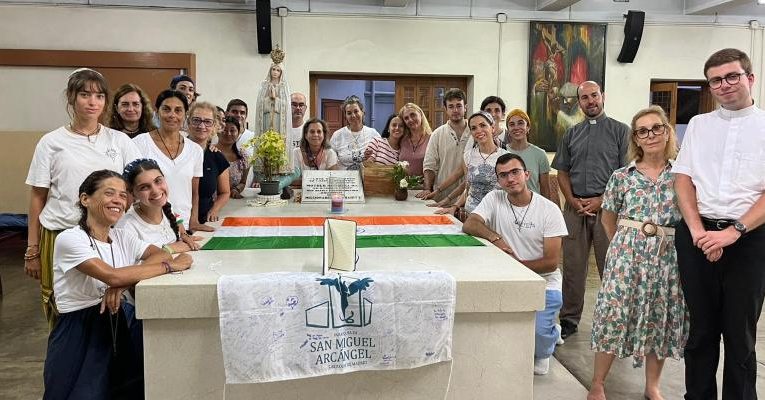 Archidiocesis de Madrid – «Aquí no vienes a cambiar el mundo, vienes tú a aprender la lección»: el testimonio desde Calcuta de Víctor, joven de la parroquia San Miguel Arcángel de Las Rozas