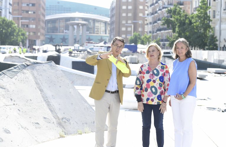Avanza la rehabilitación de la plaza de Salvador Dalí con espacios más accesibles, más vegetación y juegos infantiles renovados