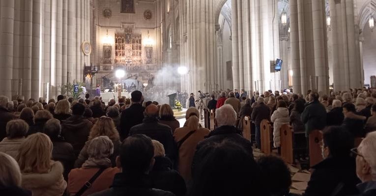 Archidiocesis de Madrid – El cardenal Cobo, a los familiares de los fallecidos en el accidente ferroviario de Adamuz: «No estáis solos; la Iglesia camina con vosotros»