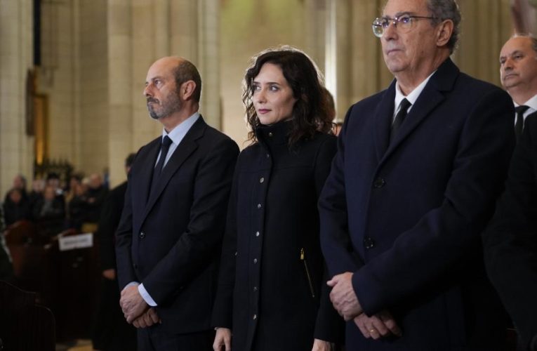 Díaz Ayuso, en la misa funeral por las víctimas del accidente ferroviario de Adamuz (Córdoba)