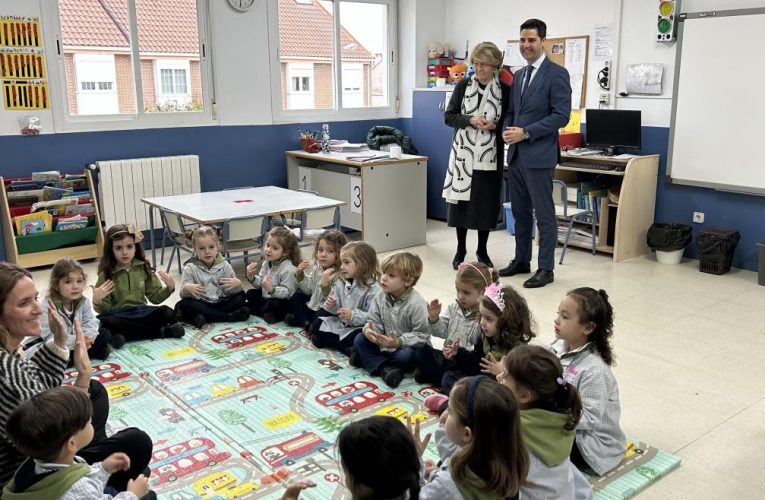 La Comunidad de Madrid ofrece atención personalizada a los alumnos con discapacidad auditiva